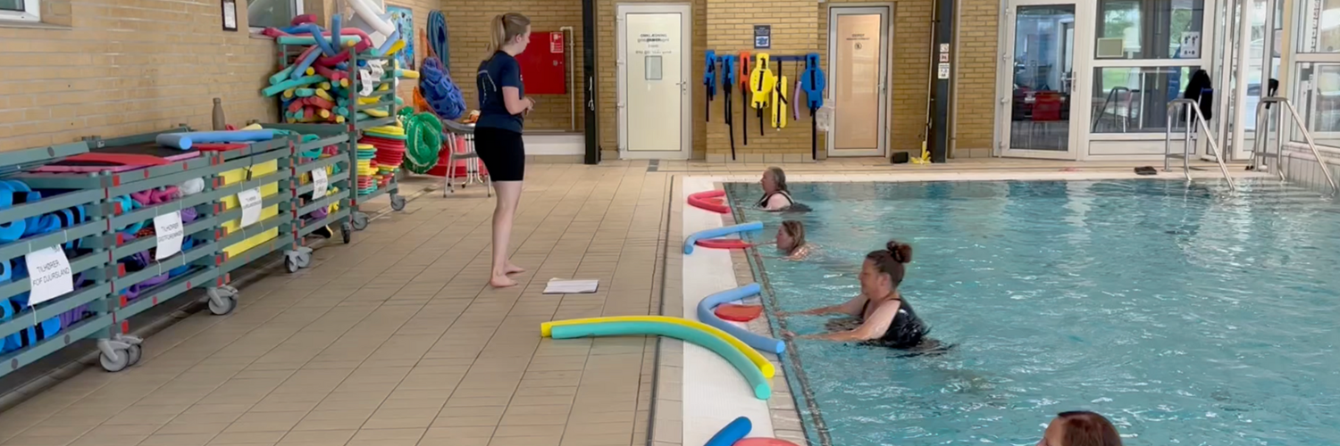 Smertefri bevægelse i varmt vand – din genvej til bedre livskvalitet